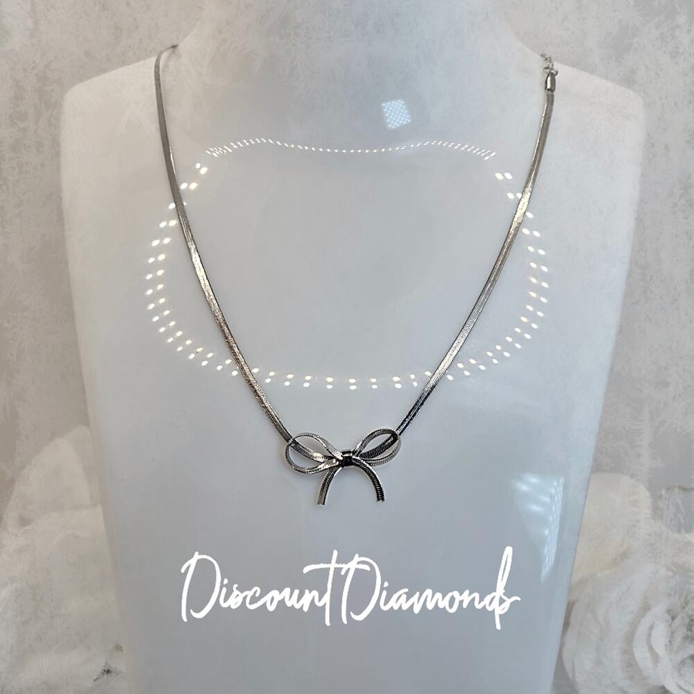 18K White Gold Titanium Silver Boqlw Flat Chain Choker / Necklace